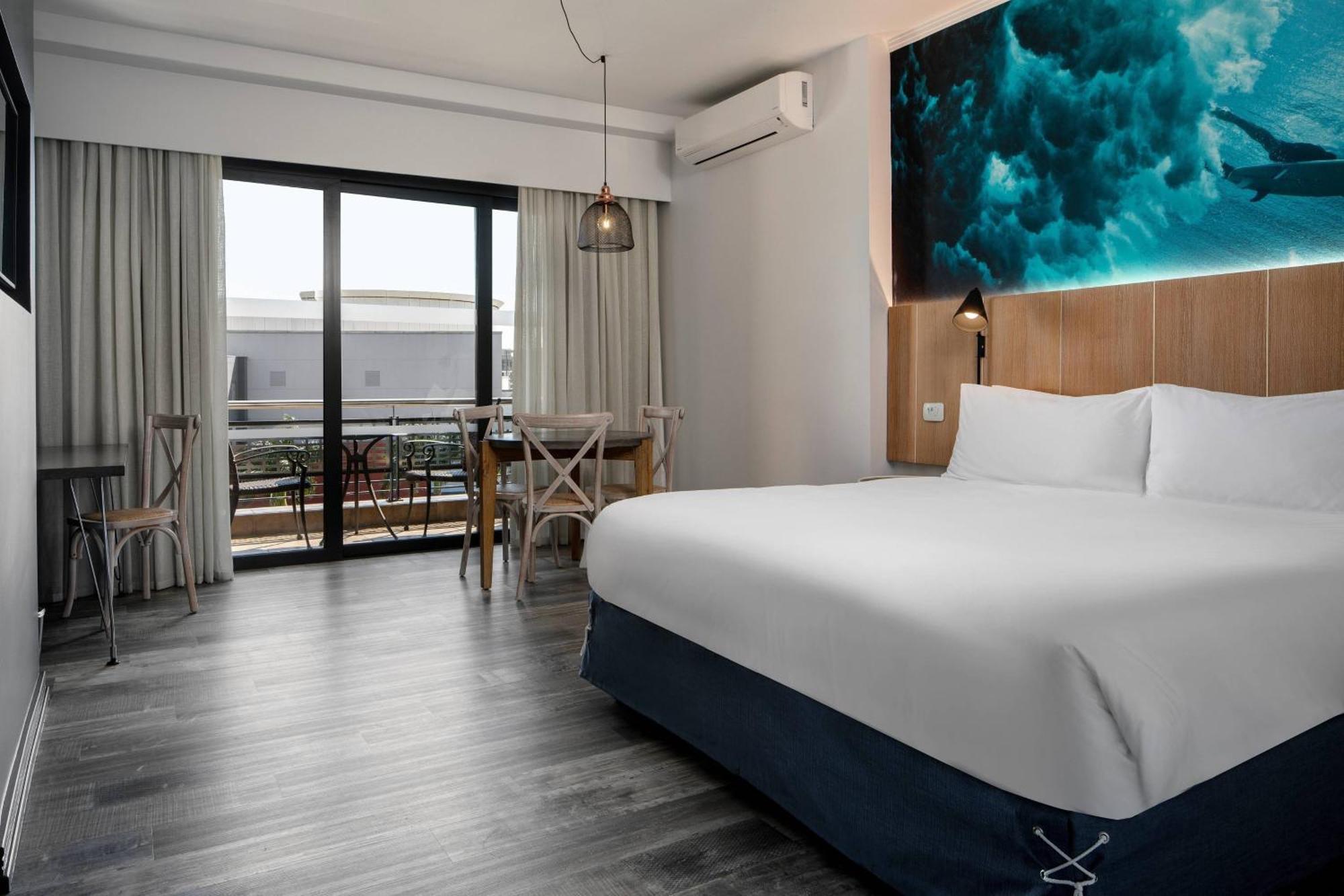 Protea Hotel Fire & Ice! By Marriott Durban Umhlanga Ridge Exterior photo