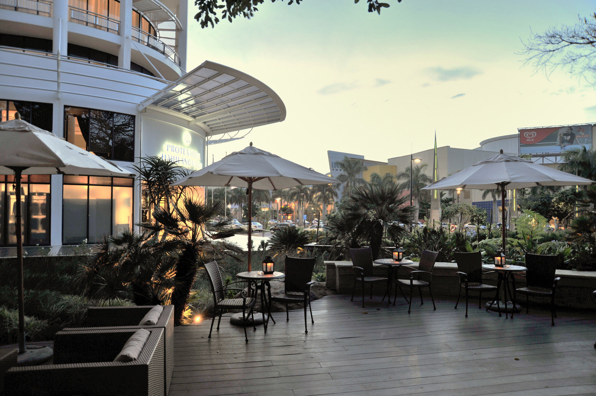 Protea Hotel Fire & Ice! By Marriott Durban Umhlanga Ridge Exterior photo